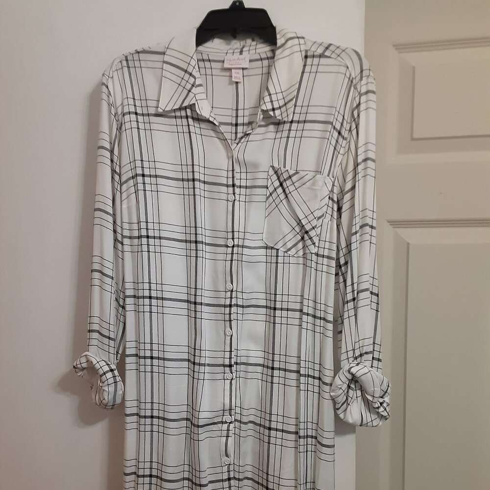 Isabel Maternity by Ingrid & Isabel Size XXL Black & Off White Long Sleeve Top